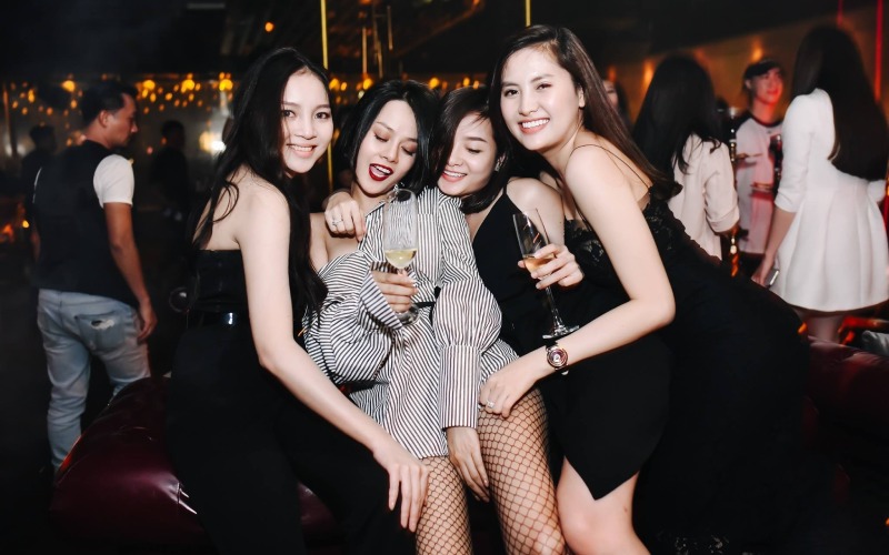 Top 31+ ảnh gái bar xinh đẹp, quyến rũ khiến đàn ông mê mẫn