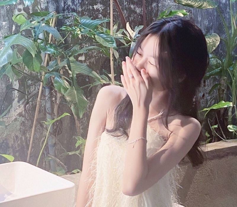 Ảnh gái xinh che mặt cute, đẹp chất lừ khơi gợi trí tò mò