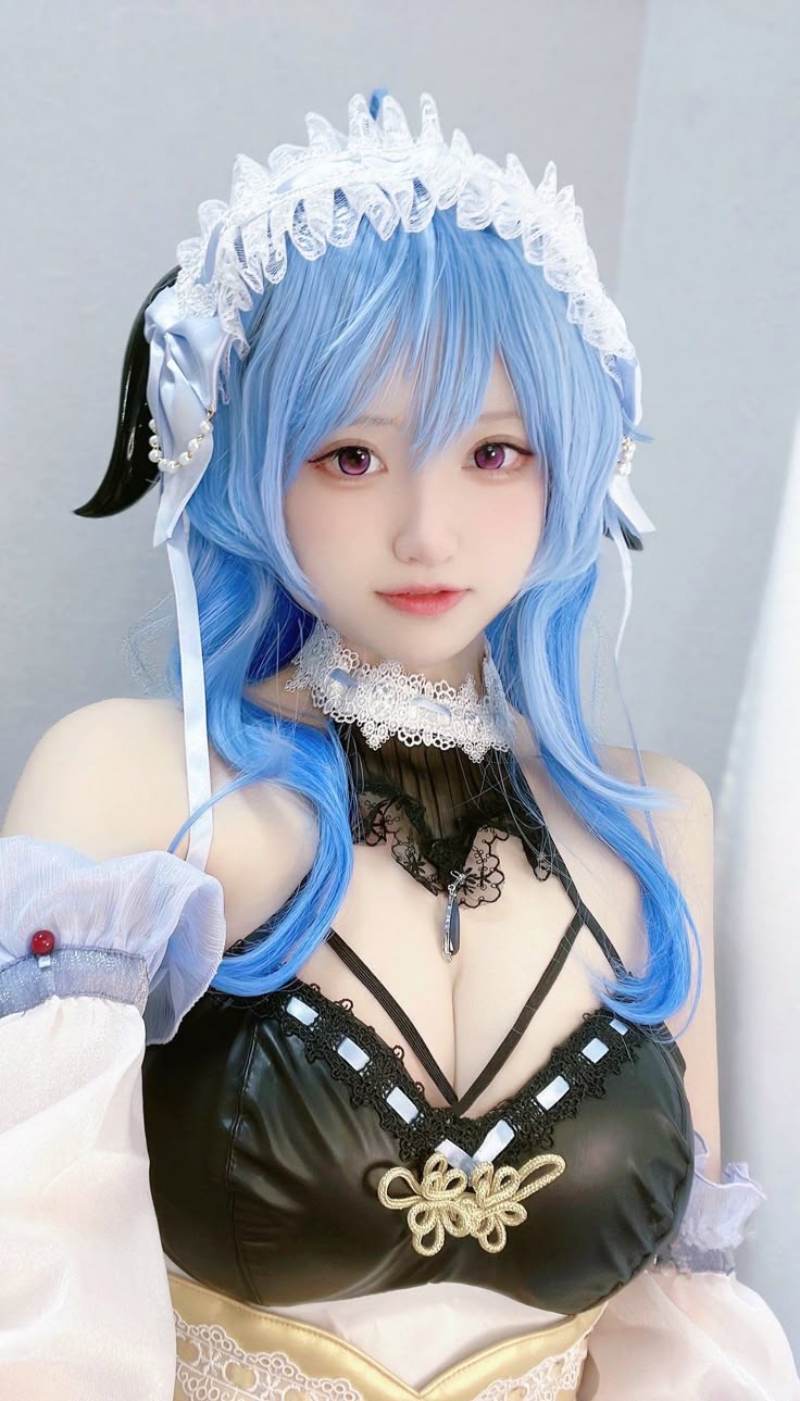 Ảnh gái xinh cosplay hầu gái Ganyu - Genshin Impact