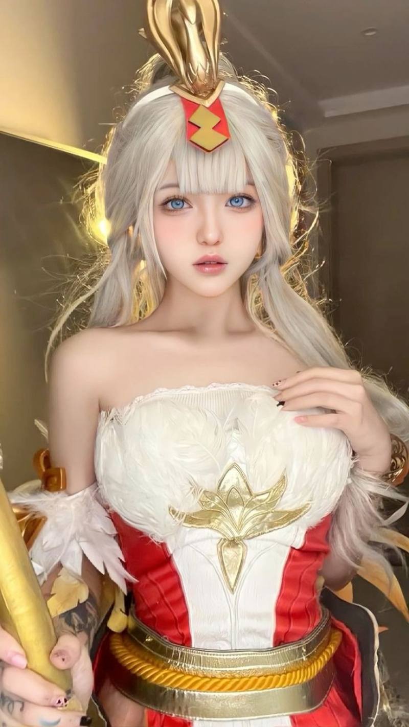 Ảnh gái xinh cosplay nhân vật Ningguang - Genshin Impact