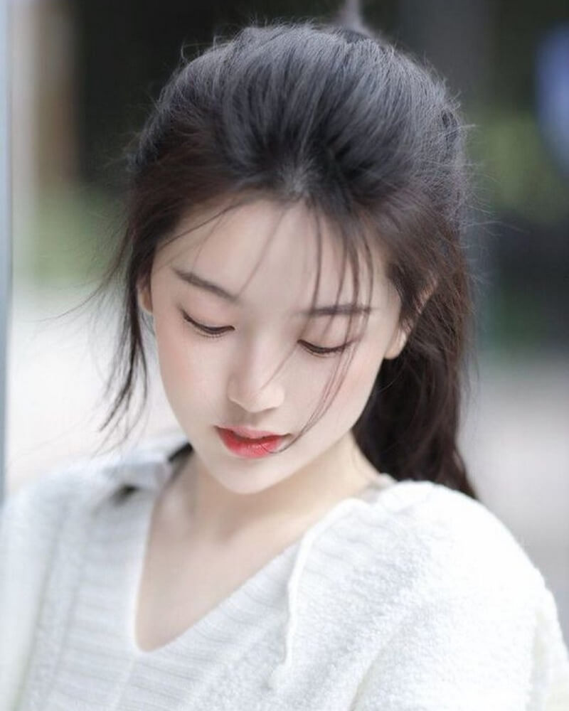 Ảnh gái xinh cute da trắng tóc dài