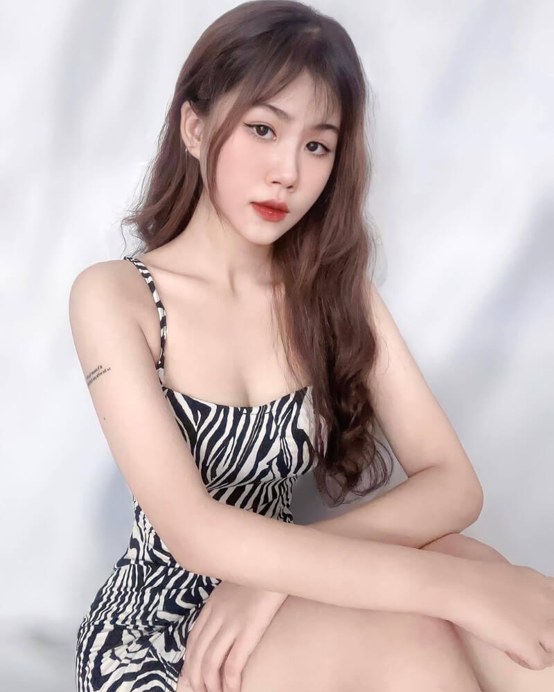 Ảnh gái xinh quyến rũ mặc váy body Ảnh gái xinh quyến rũ mặc váy body