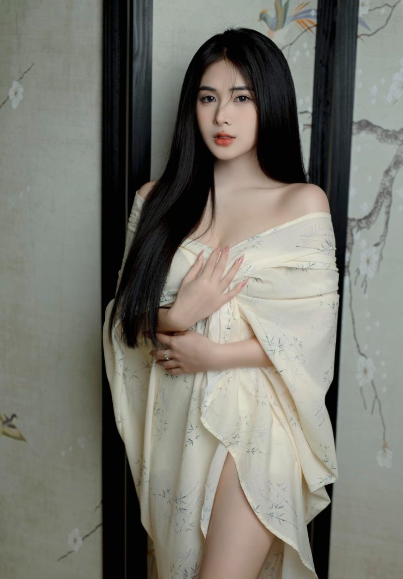 Ảnh Quỳnh Alee mặc kimono