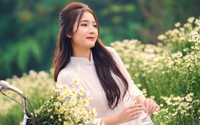 Ảnh gái xinh áo dài duyên dáng đẹp say đắm lòng người