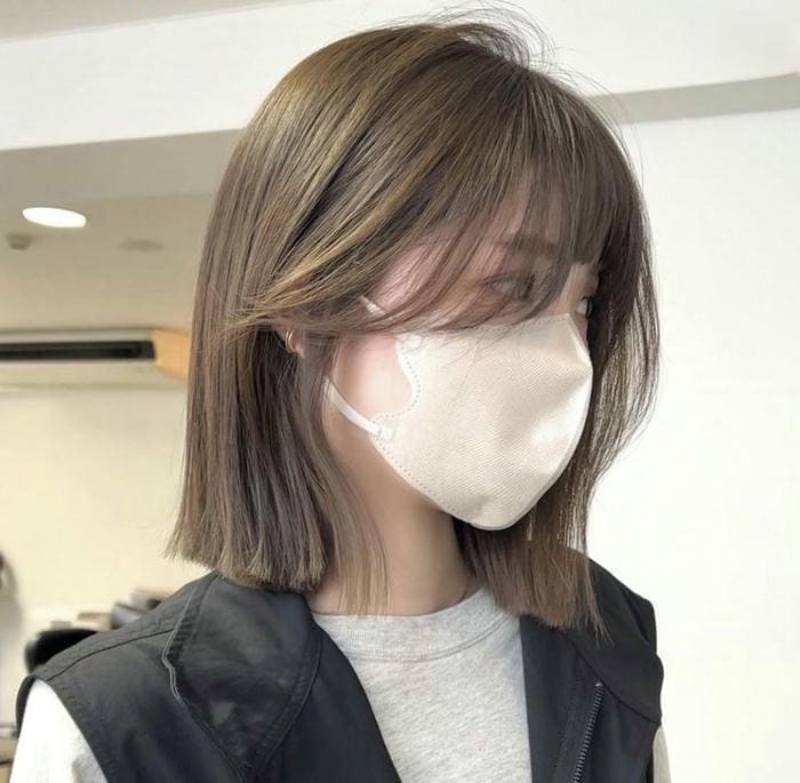 Ảnh gái xinh tóc ngắn đeo khẩu trang Ảnh gái xinh tóc ngắn đeo khẩu trang