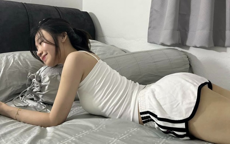Ảnh gái xinh mặc đồ hở hang lộ da thịt nóng bỏng, gợi cảm