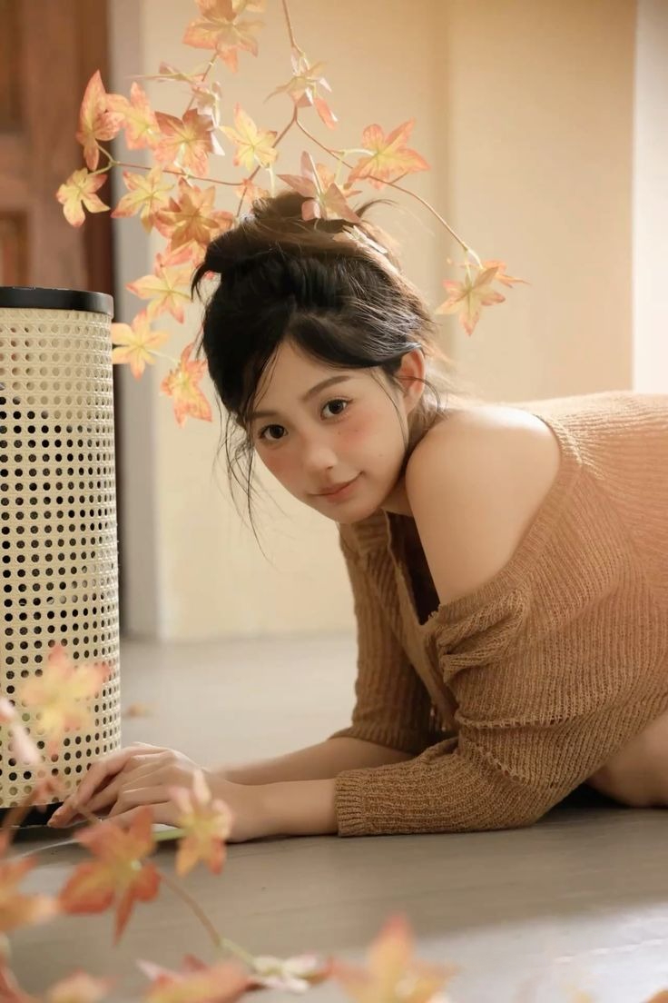 Ảnh gái xinh Douyin mặc áo hở vai ngồi dưới sàn nhà Ảnh gái xinh Douyin mặc áo hở vai ngồi dưới sàn nhà