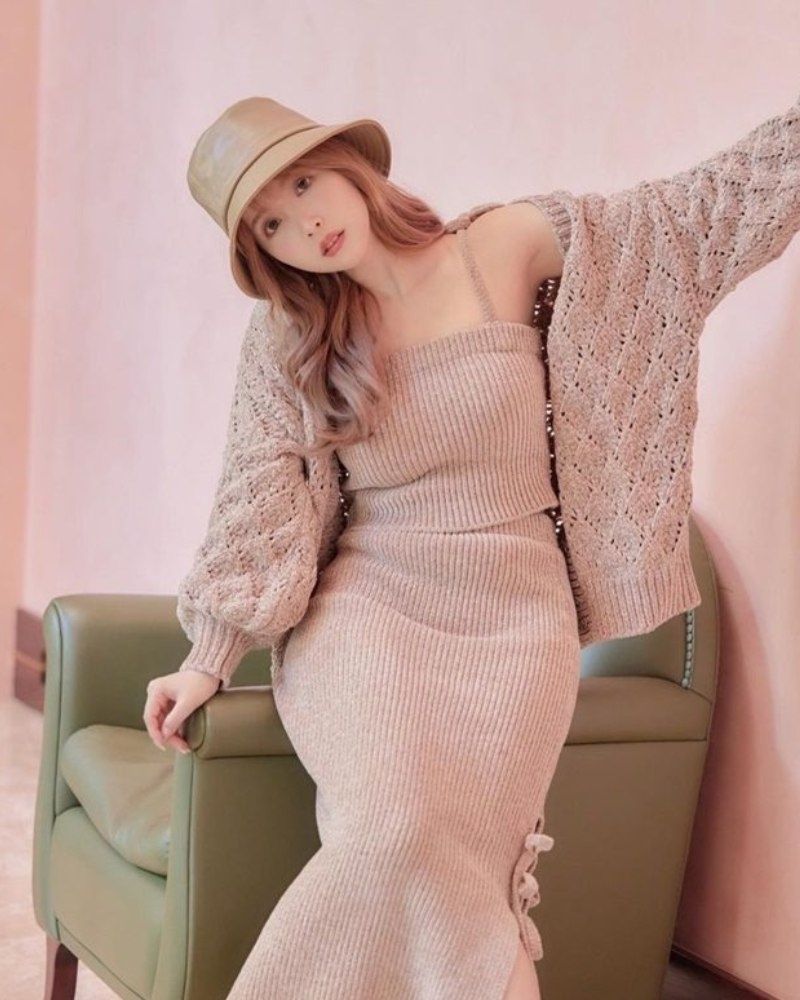 Ảnh Yua Mikami không che mặc váy body