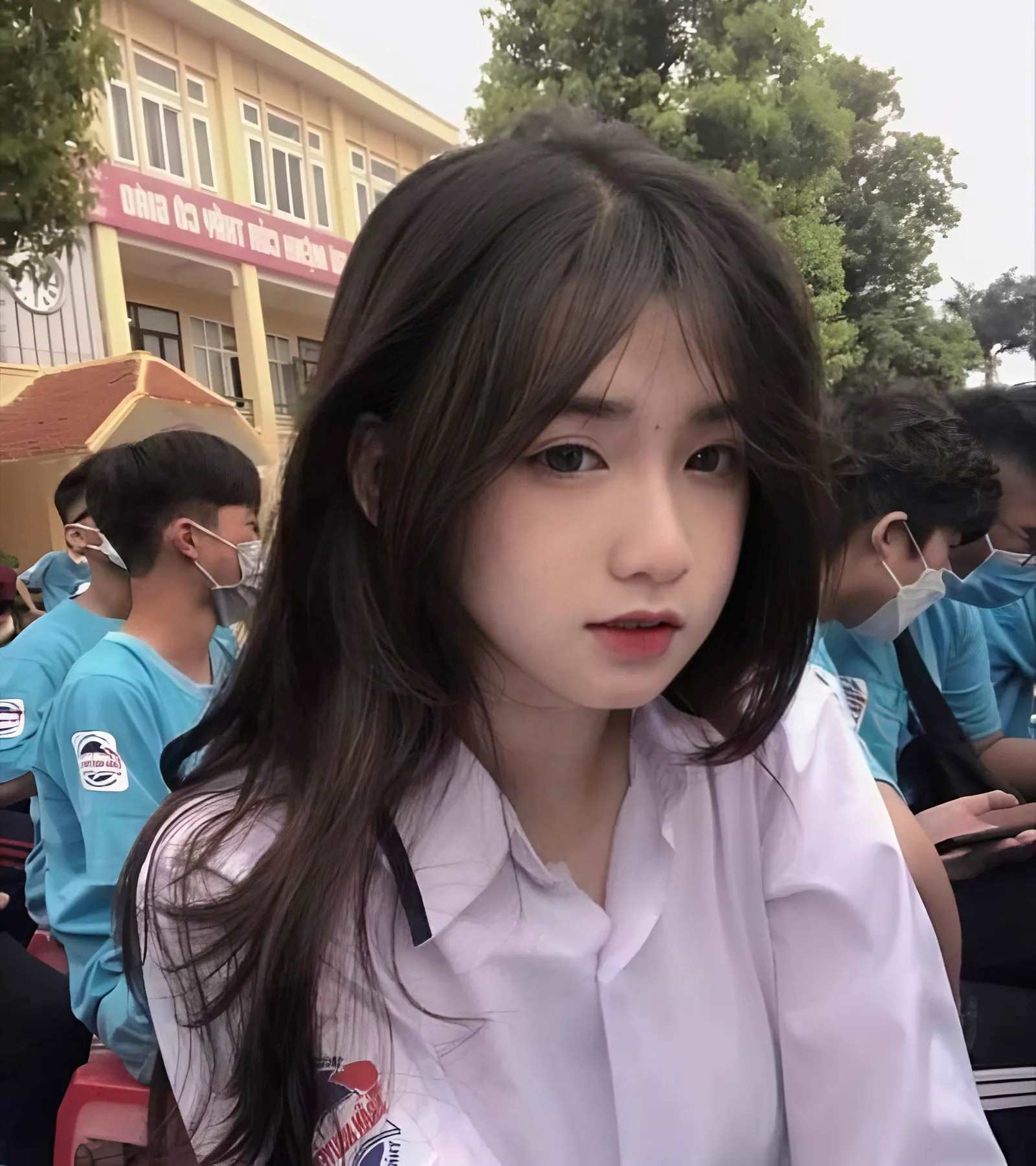Gái xinh 2k8 mặc đồng phục trắng Gái xinh 2k8 mặc đồng phục trắng