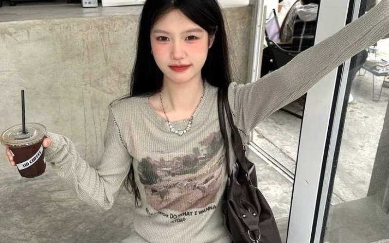 Ảnh gái ngực lép: nguyên nhân và phong cách ăn mặc cuốn hút