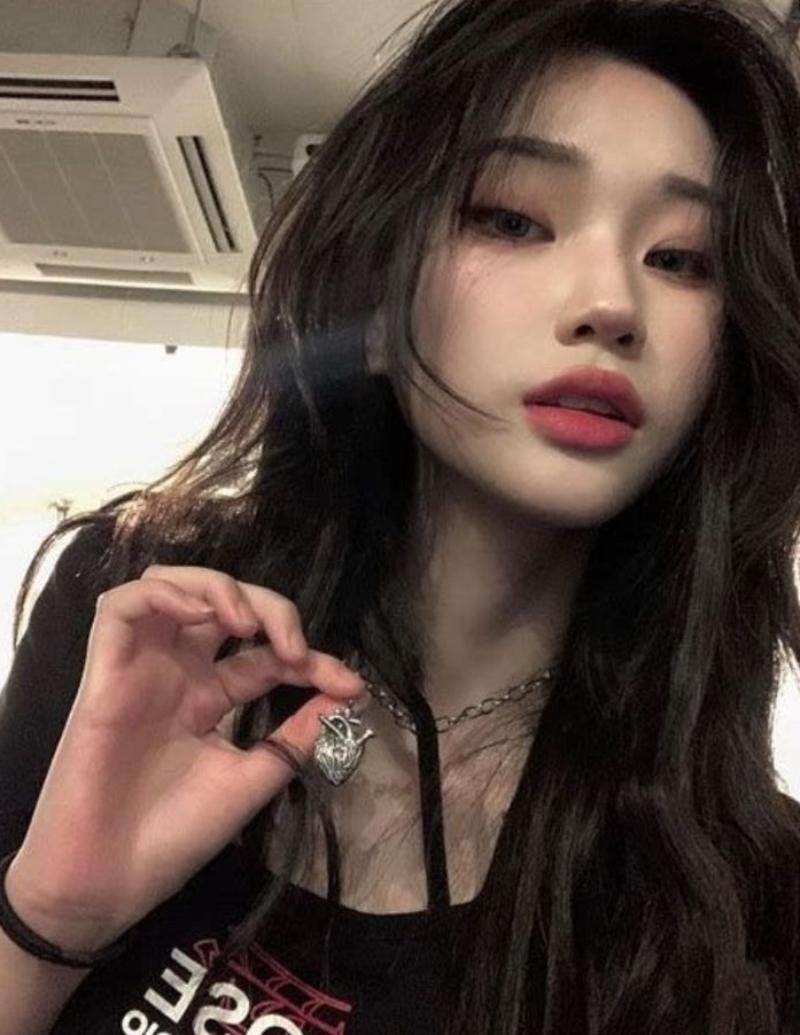 Ảnh gái xinh 2k5 cool ngầu Ảnh gái xinh 2k5 cool ngầu