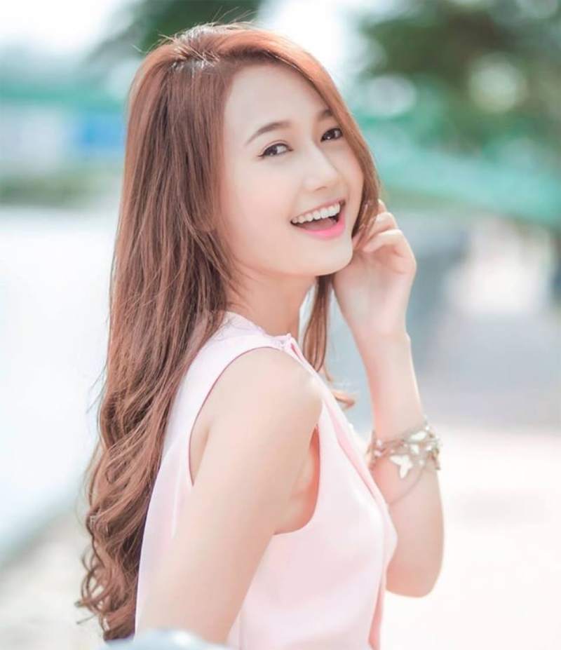 Ảnh gái xinh cười tươi duyên dáng Ảnh gái xinh cười tươi duyên dáng