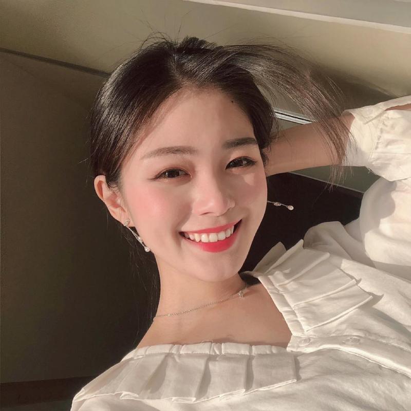 Ảnh gái xinh cười hấp dẫn Ảnh gái xinh cười hấp dẫn