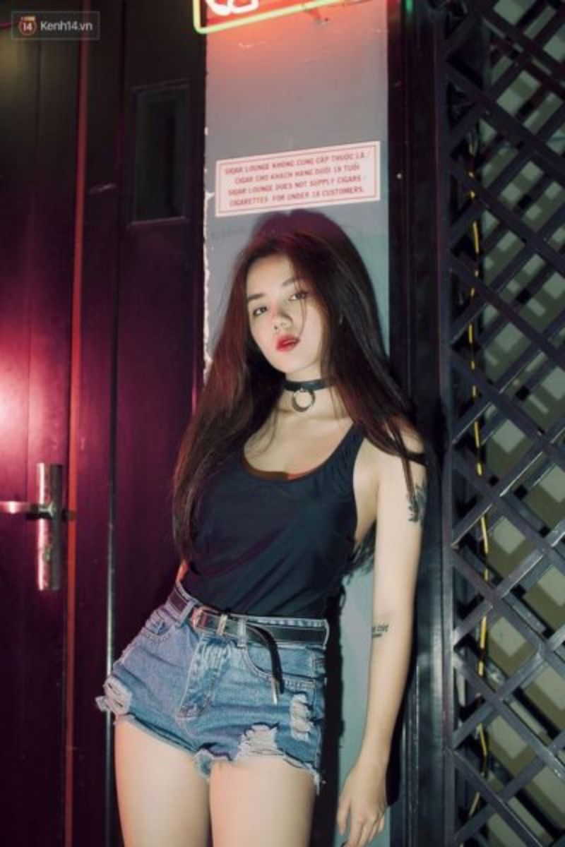 Ảnh gái xinh ngầu mặc đồ hở hang Ảnh gái xinh ngầu mặc đồ hở hang