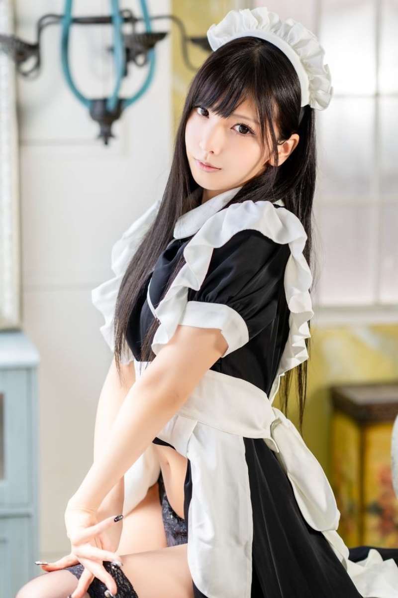 Gái xinh cosplay hầu gái gợi cảm Gái xinh cosplay hầu gái gợi cảm