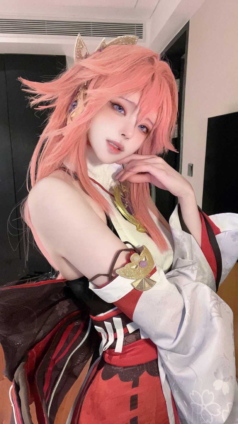Cosplay Yae Miko đáng yêu Cosplay Yae Miko đáng yêu