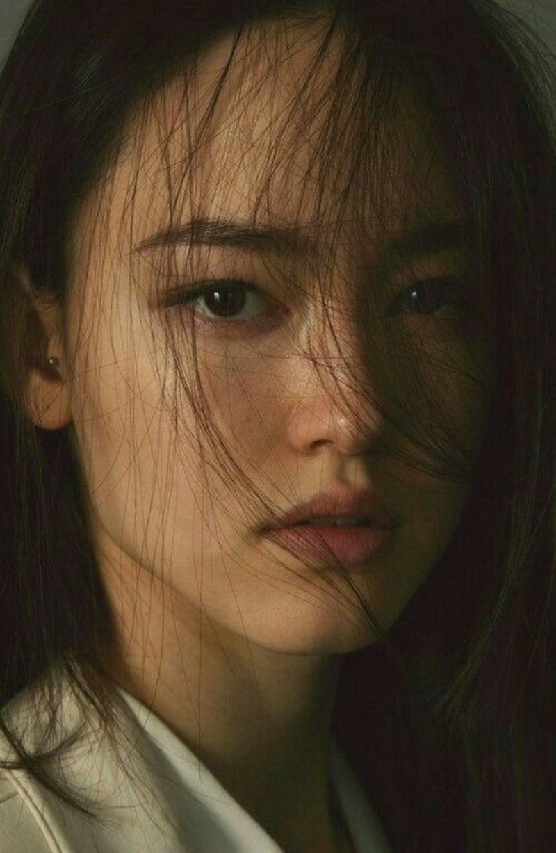 Gái xinh buồn thầm lặng Gái xinh buồn thầm lặng