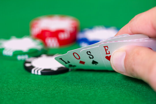 Xì dách trực tuyến là trò chơi được nhiều người yêu thích